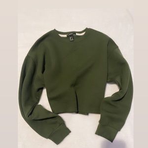 Green crop sweater